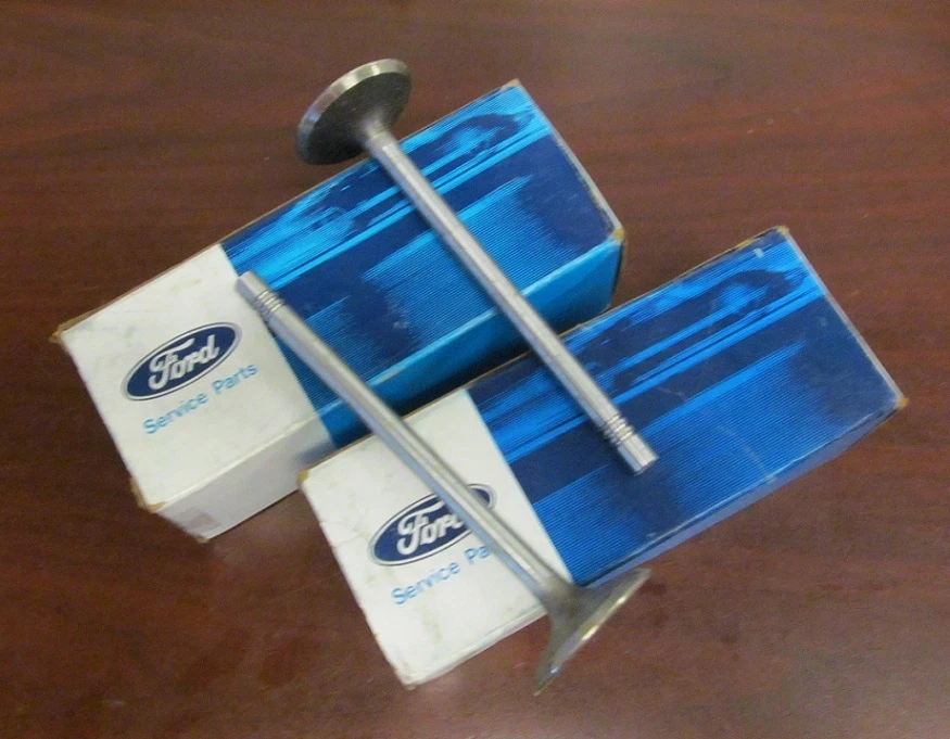 Válvulas de admisión de motor de 4 cilindros Ford Escort y Mercury Lynx 1981-85 NOS Foto 3 de 4