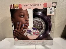 FAO Schwarz Deck Out Your Nails Set