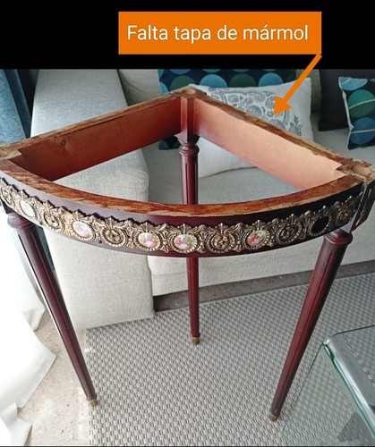Mesa auxiliar estilo francés. - Imagen 4 de 8