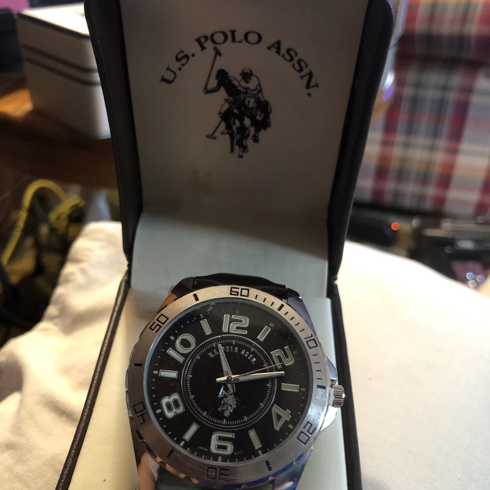 US Polo Assn. /Reloj Pulsera Hombre Cuadrante Plateado Caja Plateada Cuarzo Redondo Informal, Nuevo Foto 2 de 4