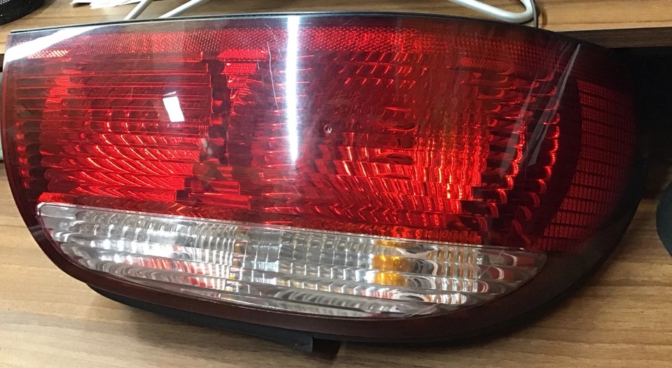 2001 MAZDA 626 REAR LEFT PASSENGER SIDE TAIL LIGHT LAMP - Image 3 of 4