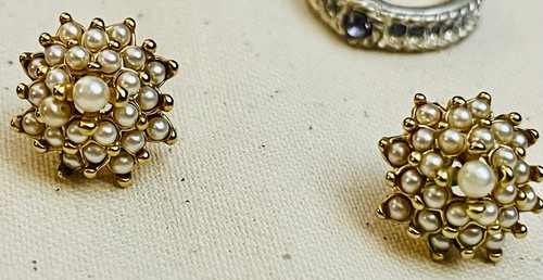 Lot of 7 Pairs of Mixed Variety Pierced Earrings Dangle Abstract Hoop More - Picture 7 of 12