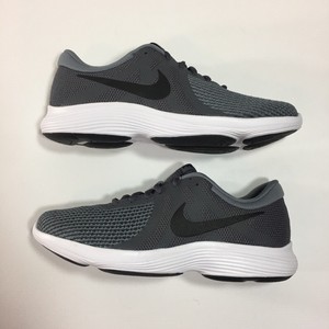 nike revolution 4 mens trainers