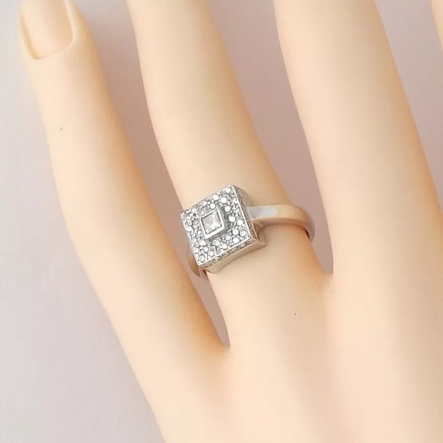 18k White Gold Princess Cut Bezel Set Diamond Square Halo Ring sz5