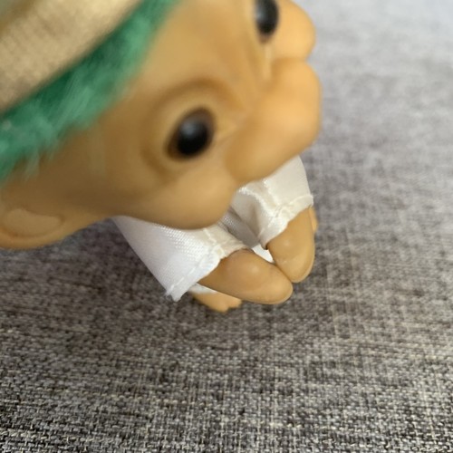 RUSS Christmas Angel Troll Hugger Clip Green Hair White Gown Gold Wings & Halo - Picture 5 of 8