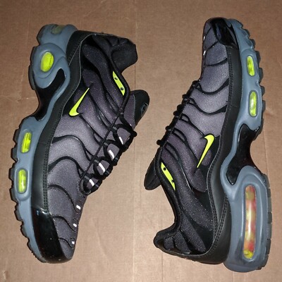 Nike Air Max Plus (Tn) Volt/Neon Fade (UK7) | 1 270 3 720 90 Nike Air Max Plus (Tn) Volt/Neon Fade (UK7) | 1 270 3 720 90