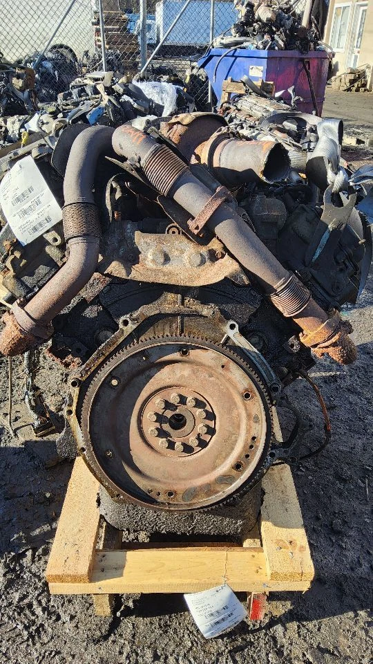 Used Engine Complete Assembly fits: 2004 Ford F350SD PICKUP 6.0L VIN P 8th digit - Image 2 of 4