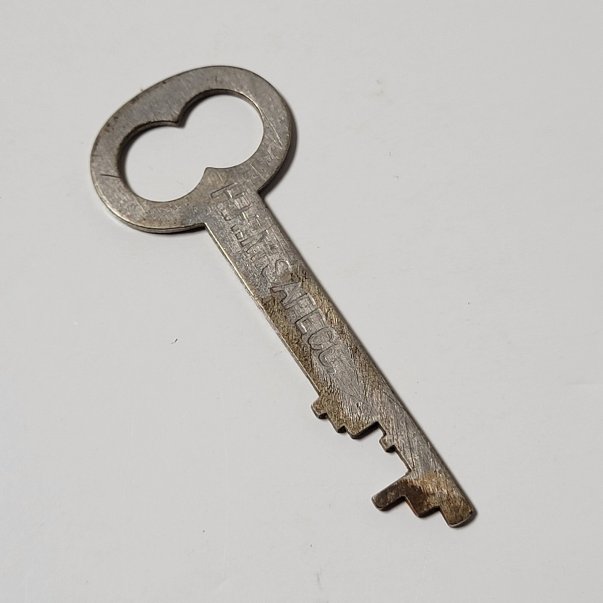 Vtg H.H.M. Safe Co Flat Skeleton Key Marked No 1674 Approx 2 3/8