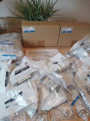 SMC 5/2 DOUBLE SOLENOID VALVE M5 12VDC SY3220-6LOU-M5-Q NEW BAGGED PRODUCTS