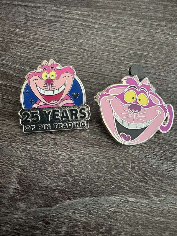 Disney Character Mugs Cheshire Cat Mystery Pin + Cheshire Cat 25 Years Pin