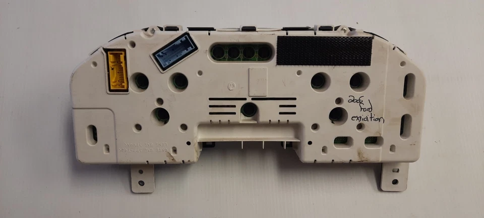 2005 Ford Expedition Dash Instrument Cluster Speedometer - Image 2 of 4