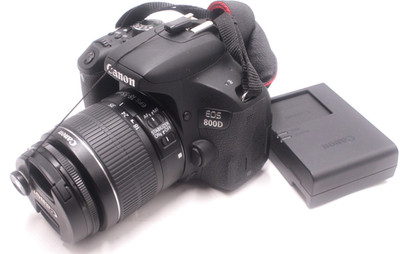 Canon EOS Rebel T7i EOS 800D 24.2MP Digital SLR 18-55mm Lens -Shutter 2678