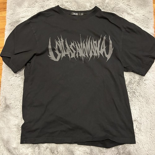 silas and maria black logo tee