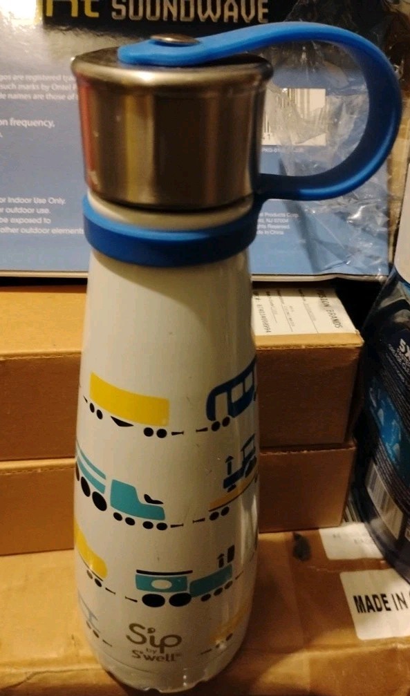  Swell Vacuum Insulated Stainless Steel Water Bottle, , 10 o