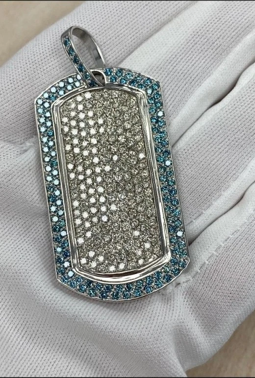 Colgante con dije de etiqueta de perro de 1,45 quilates de diamante creado en laboratorio de corte redondo para hombre en plata 925 Foto 3 de 4