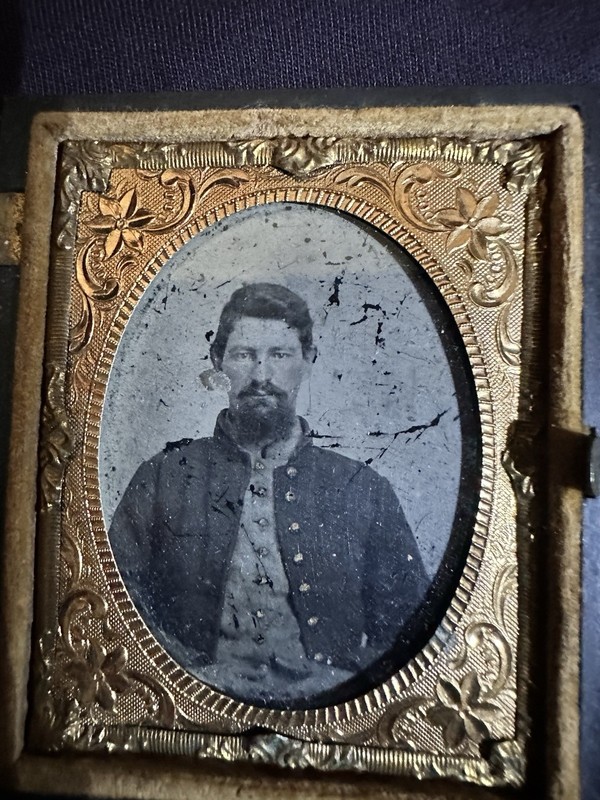 1/9 Plate Ambrotype Civil War soldier