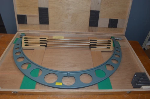Mitutoyo 104-106 Outside Micrometer 700-800mm