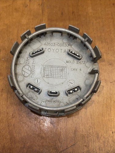Toyota 13-15 Camry Venza Factory OEM Wheel Center Cap Silver 42603-08030 TO207 - Picture 2 of 2