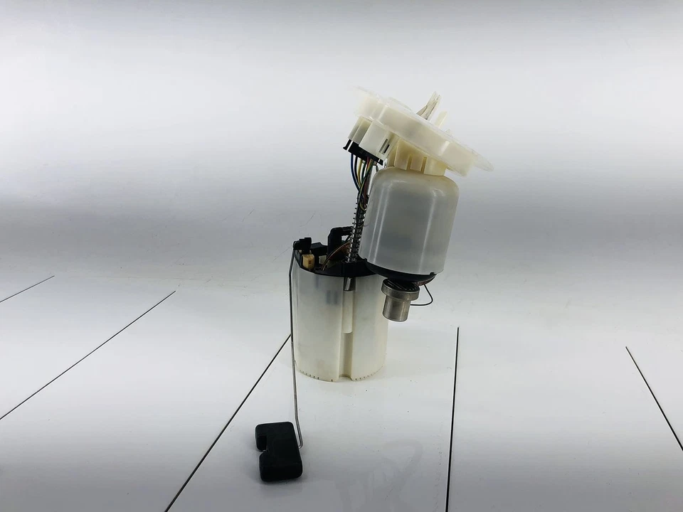 13-16 AUDI A4 QUATTRO 2.0L L4 MOTOR TANQUE DE COMBUSTIBLE DEPÓSITO BOMBA OEM Foto 4 de 4