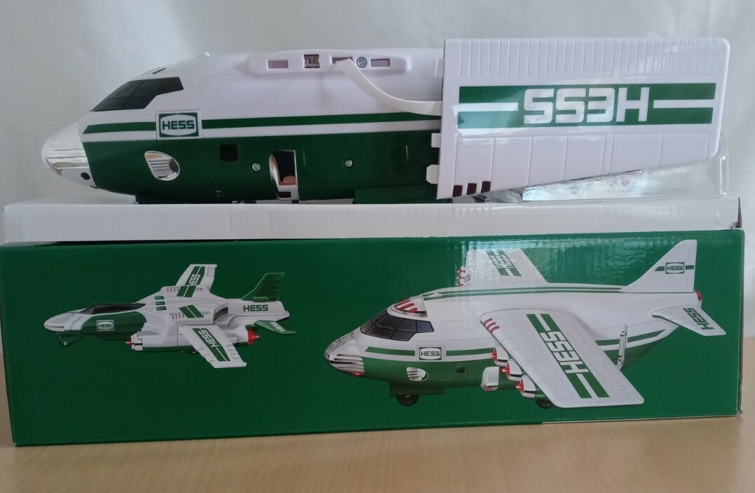 Hess Toy Trucks Cargo Plane And Jet Green White 2021 Holiday Ages 4+ ~ Unopened 