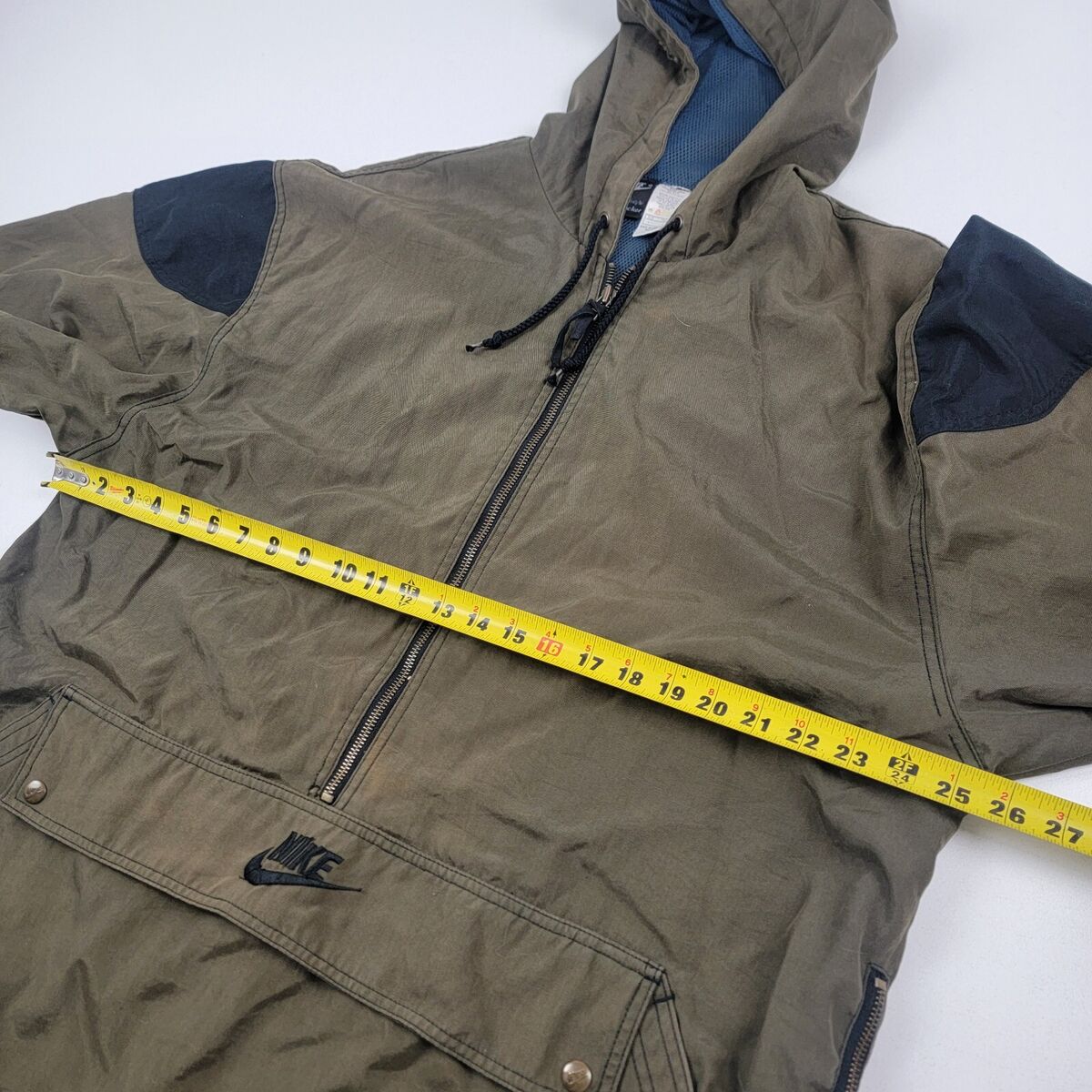 Nike Footlocker Vintage 90s 1/2 Zip Jacket Olive Brown Men's Nike Footlocker Vintage 90s 1/2 Zip Jacket Olive Brown Men's