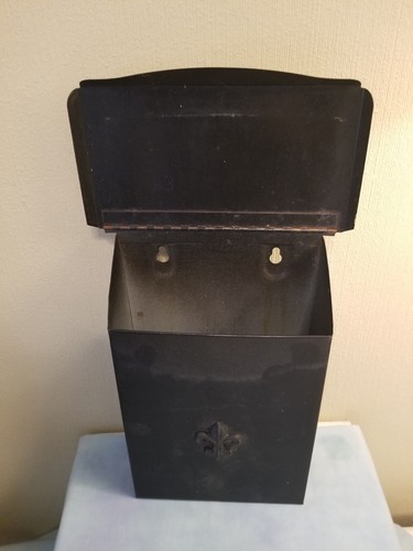 Vintage Metal Wall Mounted Mailbox with Flip Top & Fleur de Lis Symbol on Front - Picture 2 of 13
