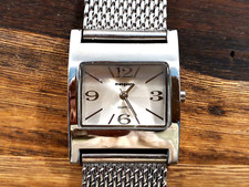 Damen-Armbanduhr, Manguun, 1980er, silberfarben, Metallarmband, Retro, selten