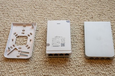 Ubiquiti Networks UAP-IW-HD US UniFi in Wall AP HD AC 300/867 Mbps Dual Band