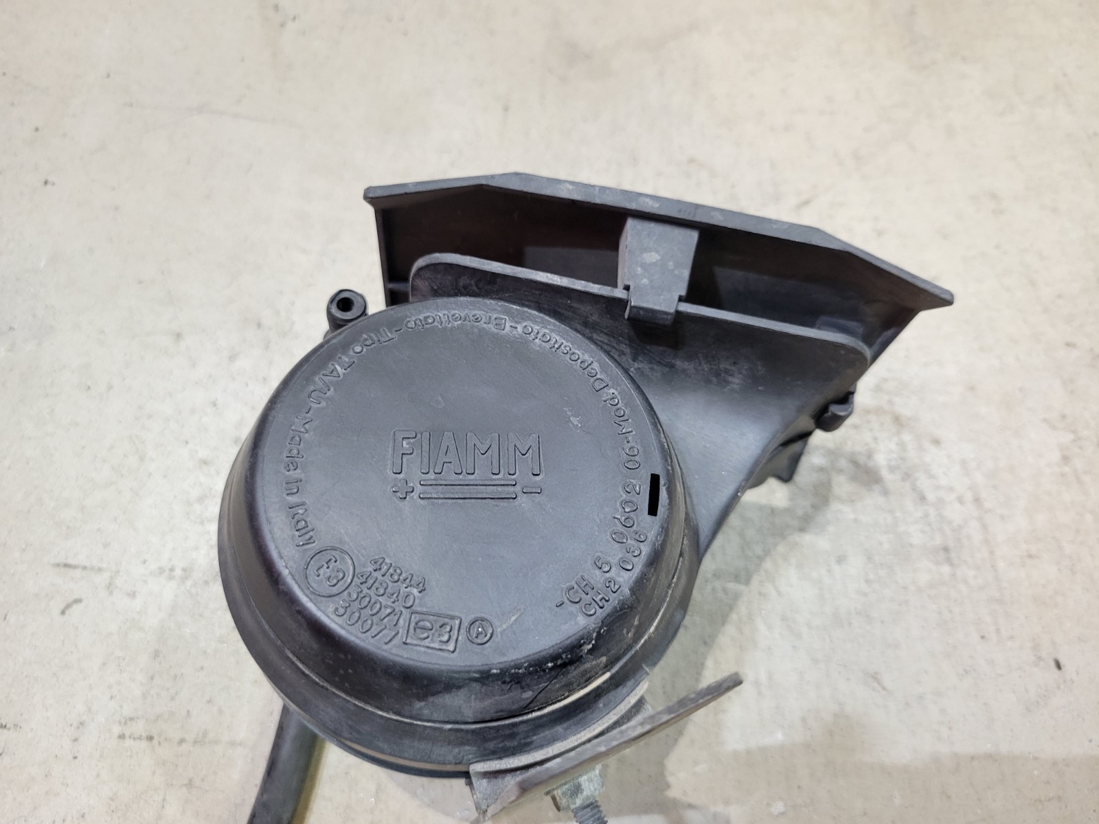 **TESTED** 1989–1991 CHRYSLER TC MASERATI FIAMM Horn OEM 41844 41840