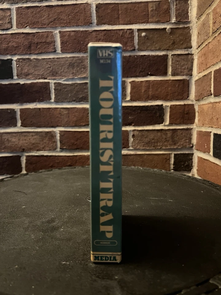 TOURIST TRAP VHS Media 1984 Chuck Connors Tanya Roberts VHS - Image 3 of 4