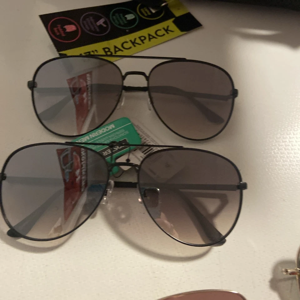 NUEVO Con Etiquetas Gafas de Sol Foster Grant Lote De 11 Mezcladas Para Hombre Y Mujer Foto 4 de 4