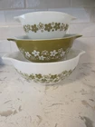 Spring Blossom Crazy Daisy Vintage Pyrex Cinderella Set Of 3. 443, 442 & 441