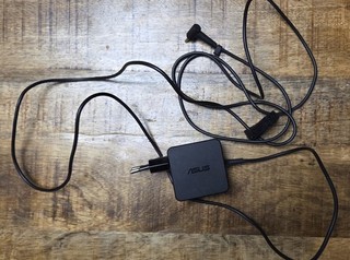 Fuente de alimentación ASUS AD890026 33W