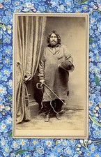 1860s CIVIL WAR ERA WILD LOOKING MAN W/ STOCK WHIP WEARING A DIRTY SMOCK MA CDV