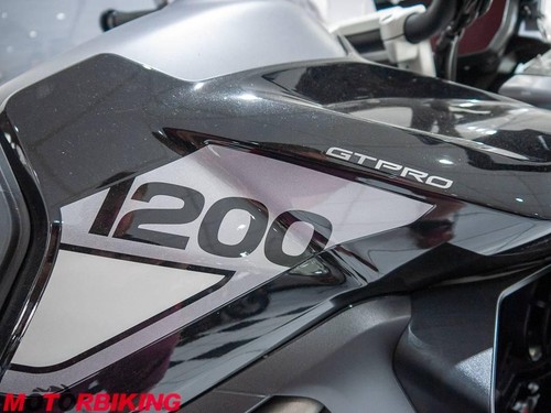 2024 (73) Triumph Tiger 1200 GT PRO - Just one owner & 4,146 miles!! - Picture 2 of 13