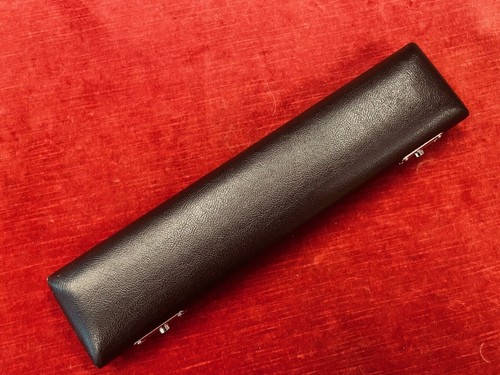 PreOwned ALTUS FLUTE - 907 CE - STERLING Silver Head, E mech - EXCELLENT - Picture 8 of 9