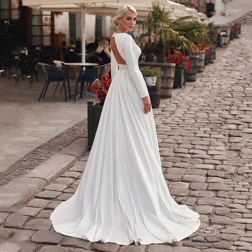 Long sleeves wedding dress elegant 