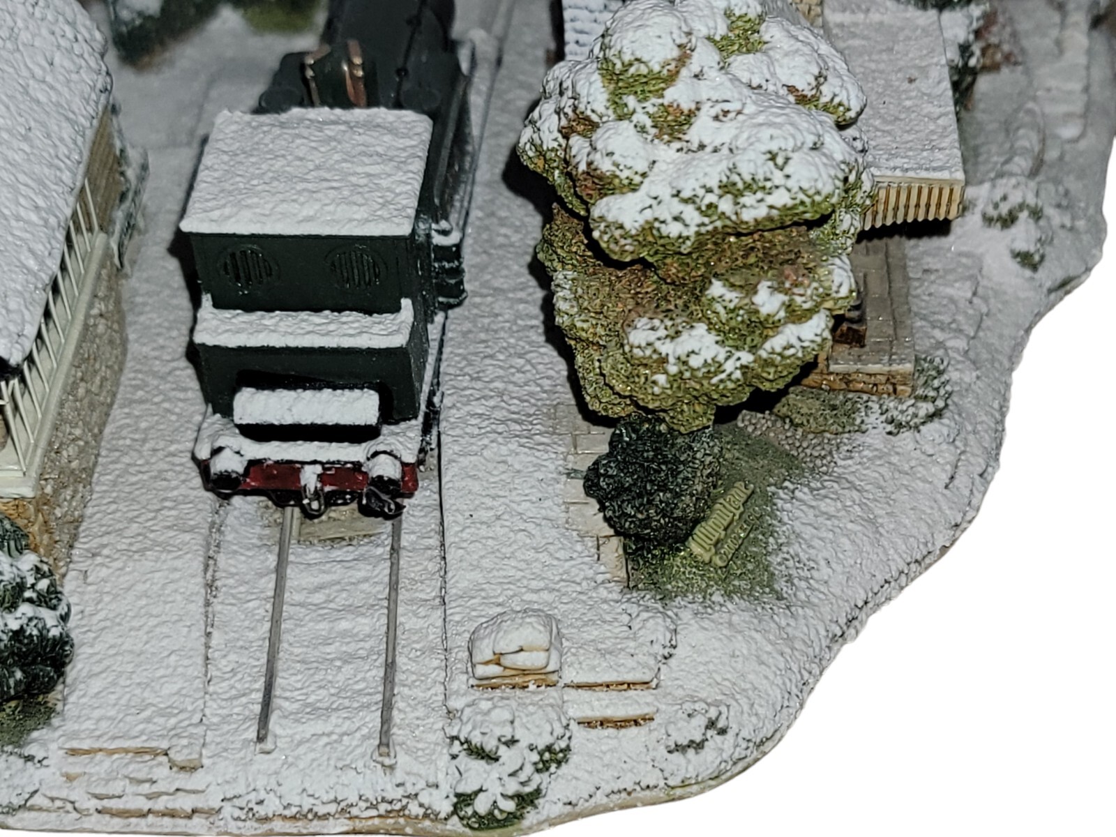 Picture 10 of 24
