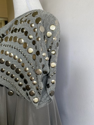 BCBGMaxazria NWT Silk Tiered Cap Sleeve Cowl Neck Studded Dress Gray Medium - Picture 7 of 11