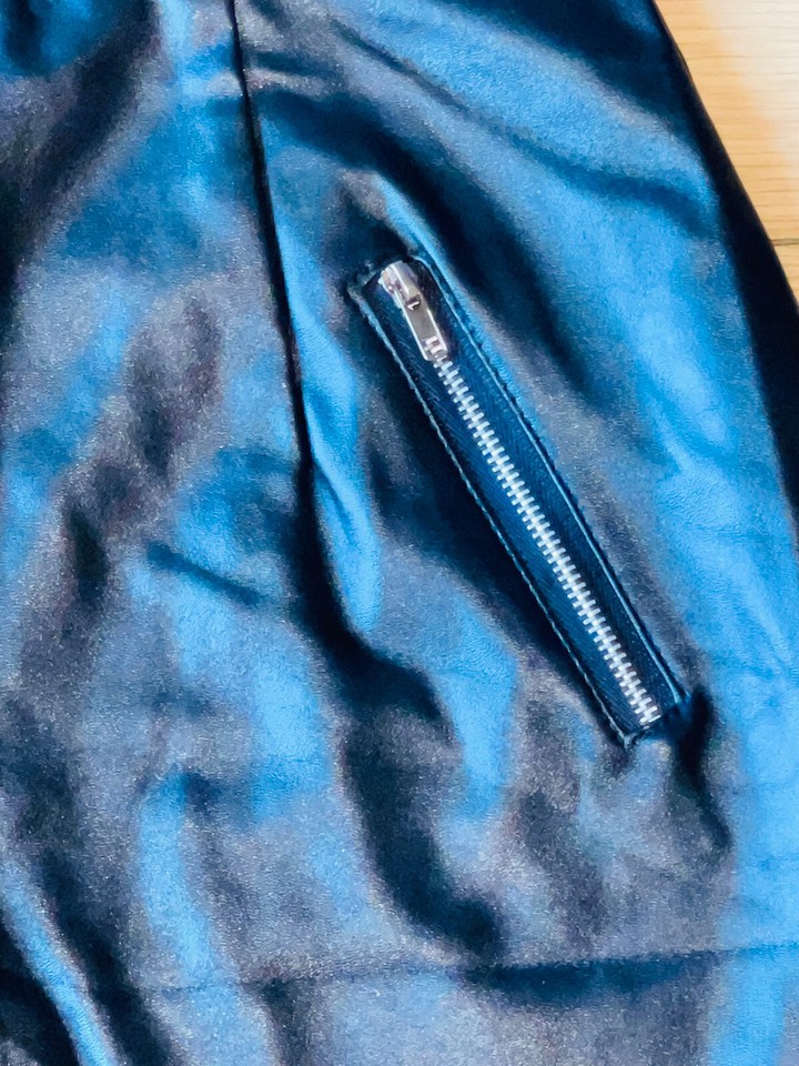 TRENDY black FAUX LEATHER LOOK stretch pvc MINI SKIRT size 6/8 eBay