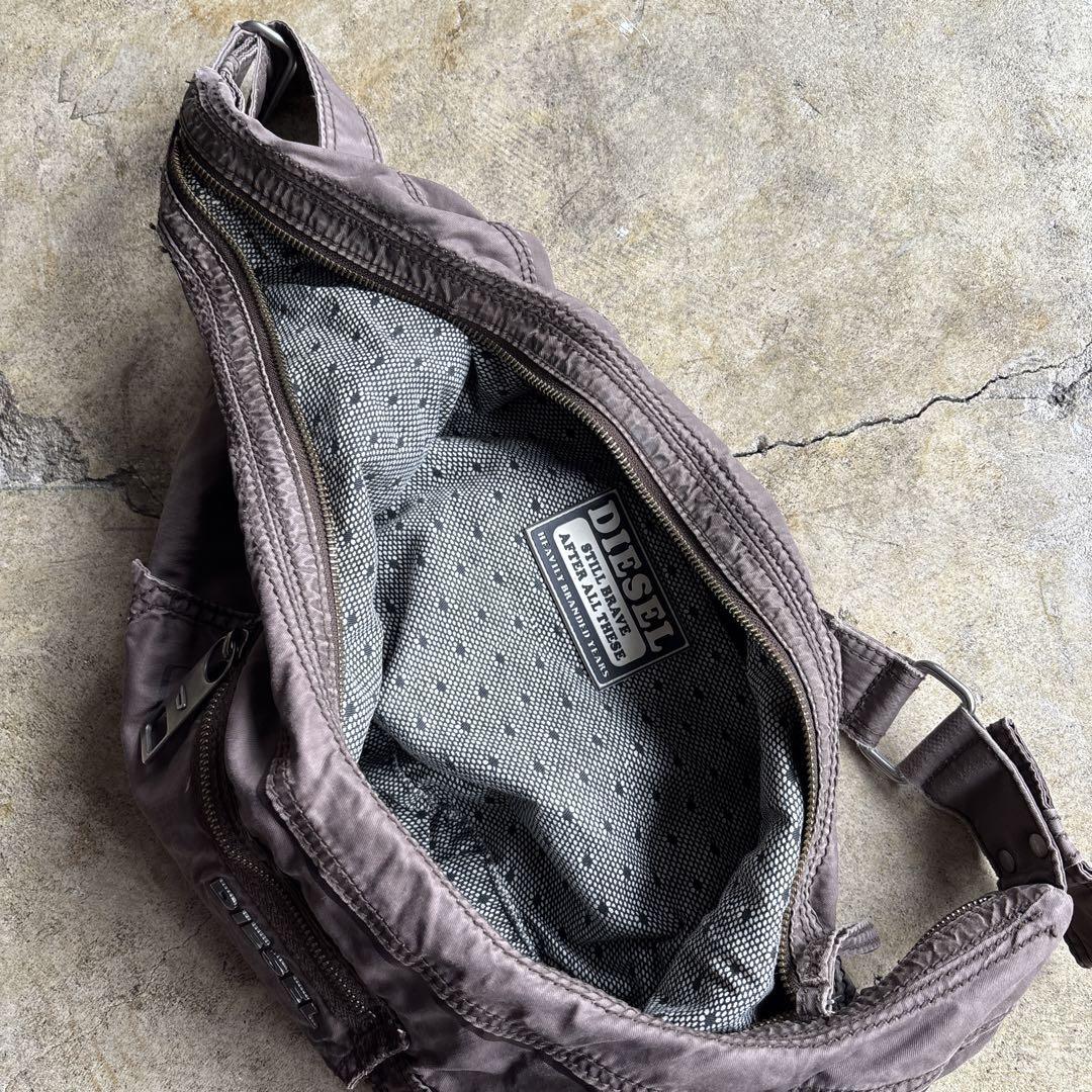 バッグ archive DIESEL gimmick shoulder bag Diesel Men Archive Gimmick one Shoulder Bag Half Moon