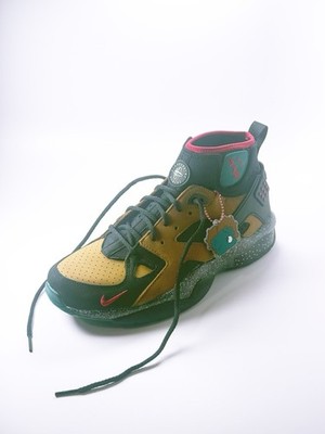 Nike Air Mowabb (SIZE 9W)