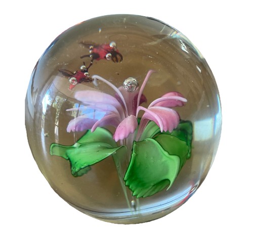 Art Glass Pink Flower Flying Bees Paperweight Round Orb Globe Sphere 3” - Picture 4 of 7