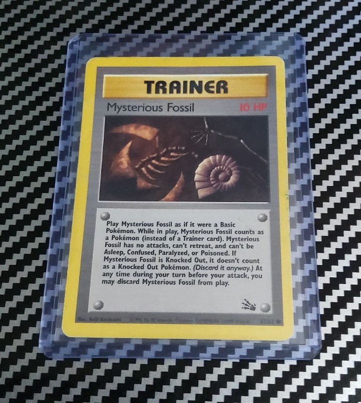 HP Mysterious Fossil 62/62 Fossil Regular Unlimited Trainer Pokemon WotC