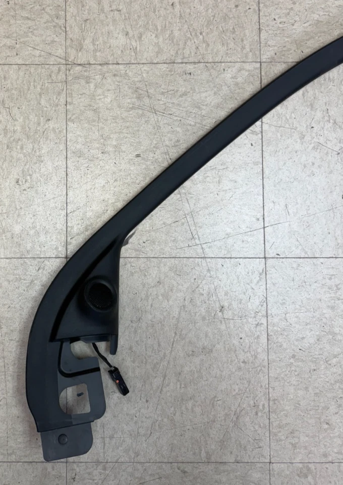 Jeep Grand Cherokee 2014-2017 moldura de puerta delantera derecha - OEM - 5SF581S5AB Foto 3 de 4