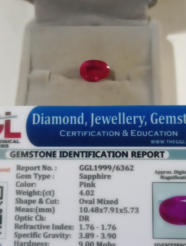 NATURAL EARTH MINED GGL CERTIFIED GEM TESTED HEATED OVAL PINK SAPPHIRE 4.02 CTS.