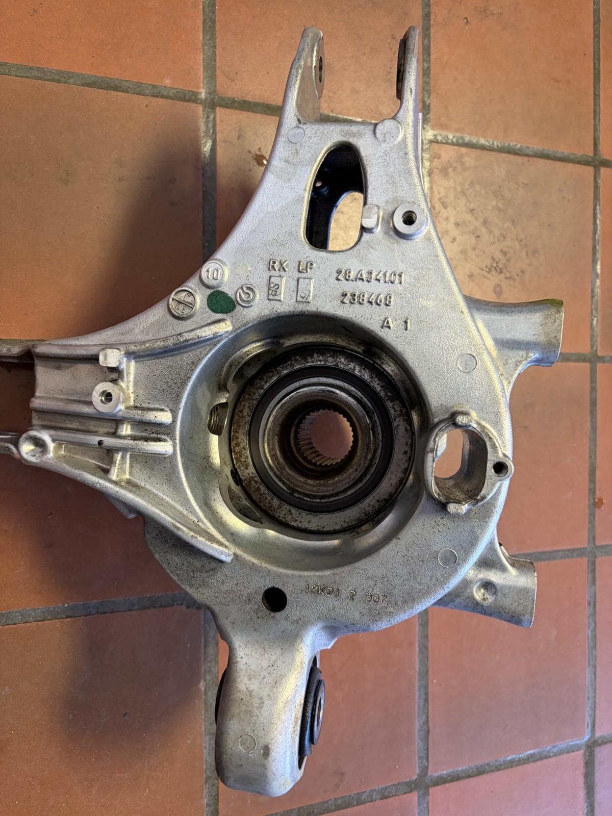 Ferrari California Left Rear Spindle Hub Assembly 238468 OEM