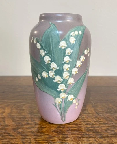 Weller Pottery Hudson Vase Dorothy Laughead MINT!
