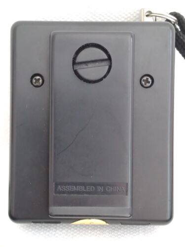Black QUORUM PAAL Personal Security Attack Alarm with Belt Clip and Wrist Strap - Picture 2 of 3