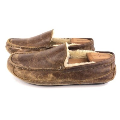 UGG Ascot Indoor Outdoor Moccasin Slippers Mens Size 12 EUR  display picture 1